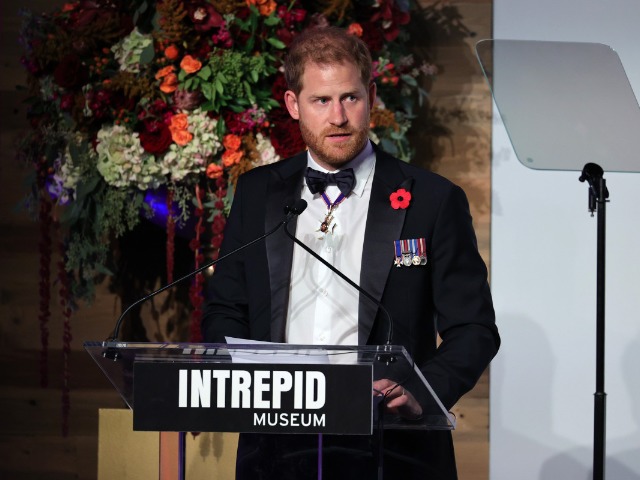 Принц Гаррі подякував українським волонтеркам: "Ви щодня рятуєте життя"