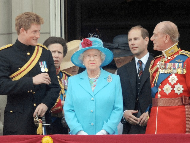 "Принц Филипп: Королевская семья помнит": Вышел фильм о покойном муже Елизаветы II