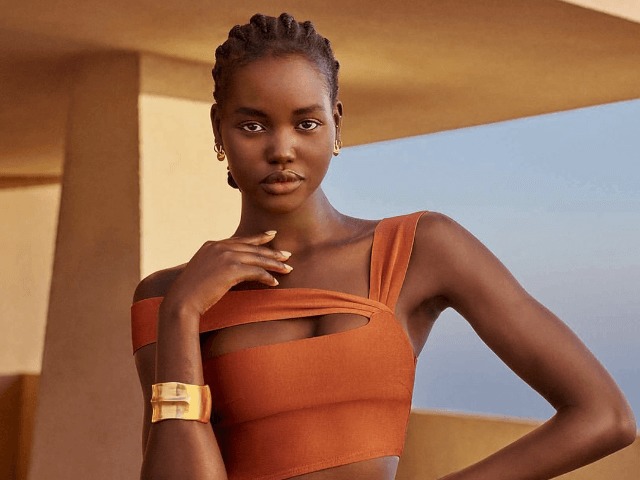 Адут Акеч стала амбассадором Estée Lauder