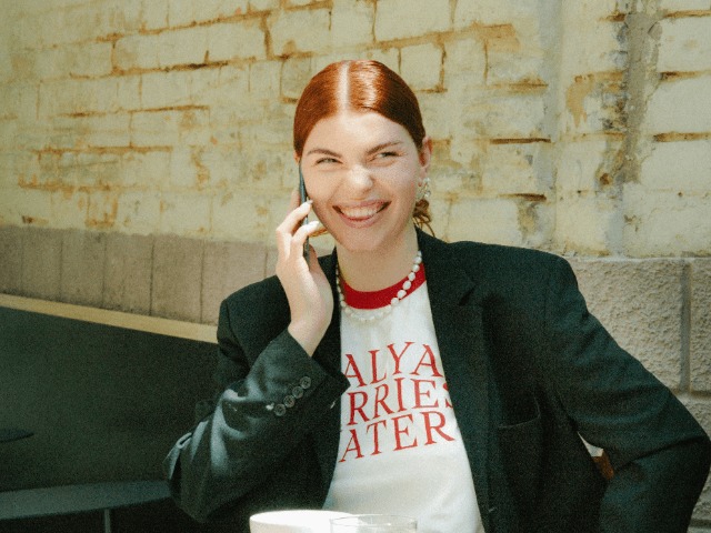 Jul створили колекцію футболок та сумок із мотивами українських народних пісень та романсів