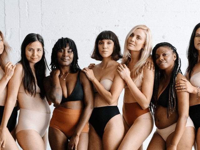 Стилисты Кэти Перри и Майли Сайрус выпустили коллекцию нижнего белья 