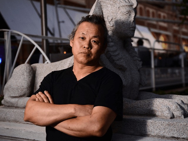 Корейский режиссер Ким Ки Дук умер от осложнений COVID-19