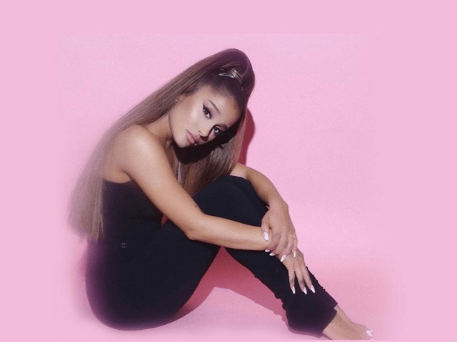 Ариана Гранде подала в суд на бренд Forever 21 