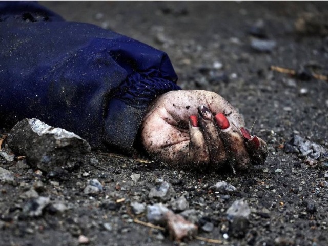 Історія одного фото. Візажистка впізнала загиблу клієнтку по жахливому кадру з Бучі: "Вона просто хотіла жити"