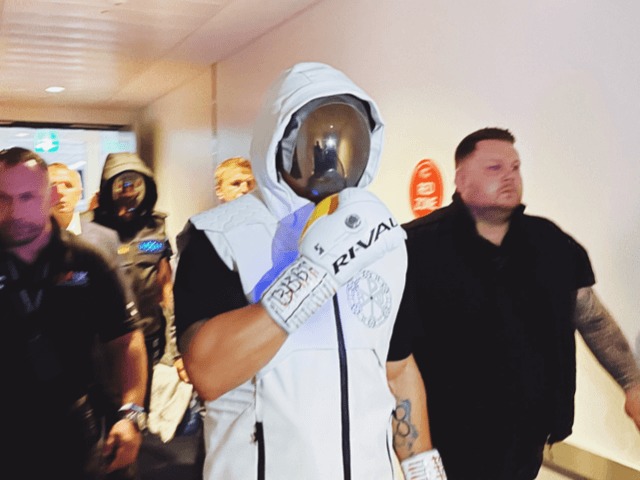 Рассказываем, в чем Александр Усик вышел на исторический поединок с Джошуа. И стал чемпионом мира