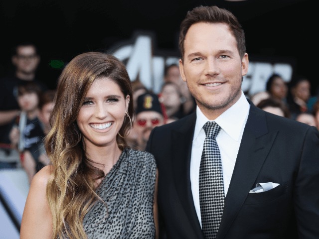 Крис Пратт трогательно поздравил жену с днем рождения