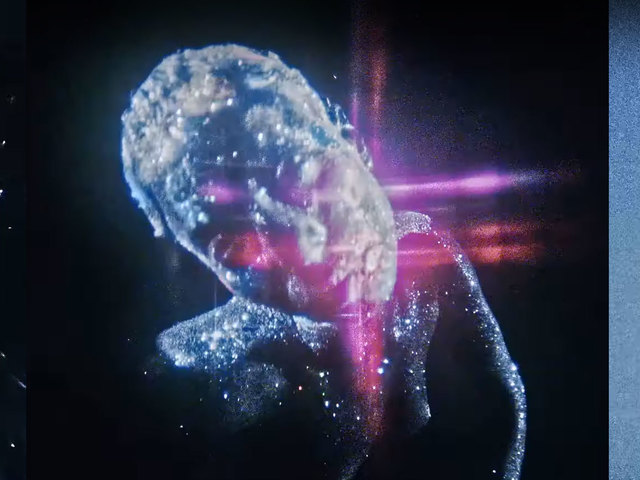 Танцы и глиттер в новом  бьюти-видео Dior