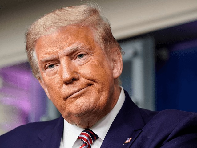 Facebook заблокировал аккаунты Дональда Трампа как минимум до конца его президентства