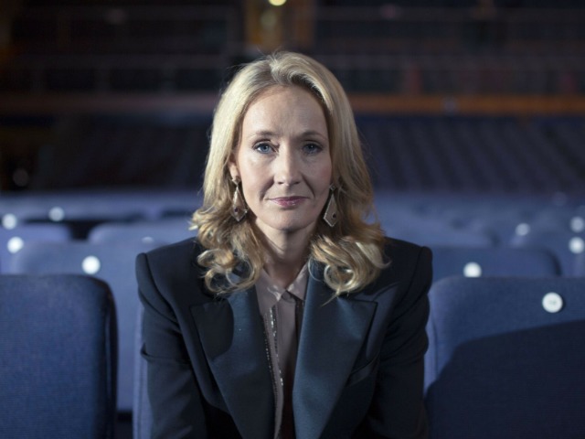 Джоан Роулінг пожертвувала більше $ 1 мільйона дітям, які постраждали від війни