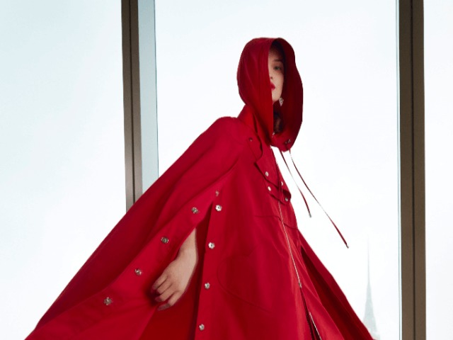 Автобусный тур: В честь 40-летия бренда Carolina Herrera устроили модную экскурсию по Нью-Йорку