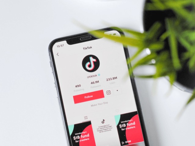 Данные статистики: В TikTok пользователи проводят больше времени, чем на YouTube