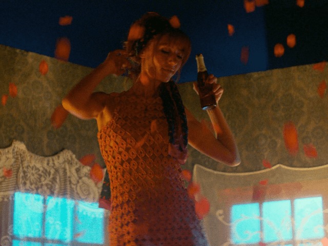 Ностальгические 70-е и современный нуар: Стиль в фильме "Прекрасная эпоха"