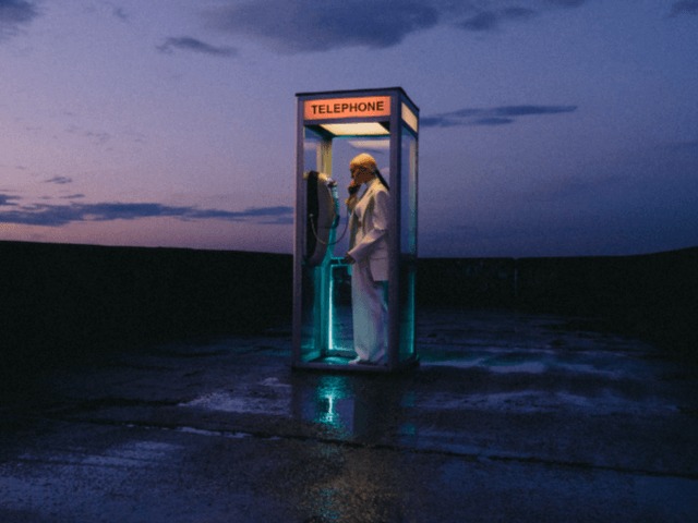 Roxolana представила пісню на вірш "Молитва" одного з найвідоміших сучасних поетів — Юрія Іздрика