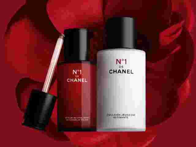 Червона камелія молодості: CHANEL представили нову емульсію для лінії N°1