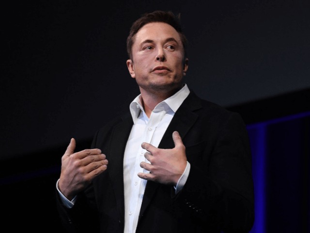 Илон Маск рассказал, как усовершенствует человека с помощью мозгового импланта