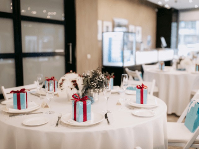 Завтрак у Тиффани: В киевском бутике Tiffany&Co состоялся ежегодный завтрак 