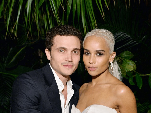 Зои Кравиц устроила свадебную церемонию в доме отца