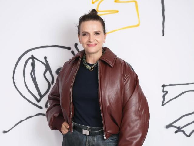 Жульєт Бінош прочитала вірш Ірини Цілик на відкритті «Українських сезонів» у Парижі