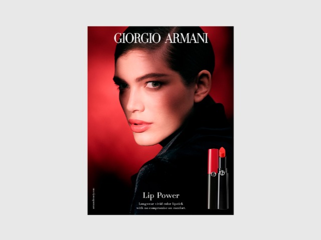 Трансгендерная модель Валентина Сампайо стала амбассадором Armani Beauty