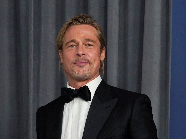 У Брэда Питта новый роман: Актер встречается с моделью Лизой Стелли