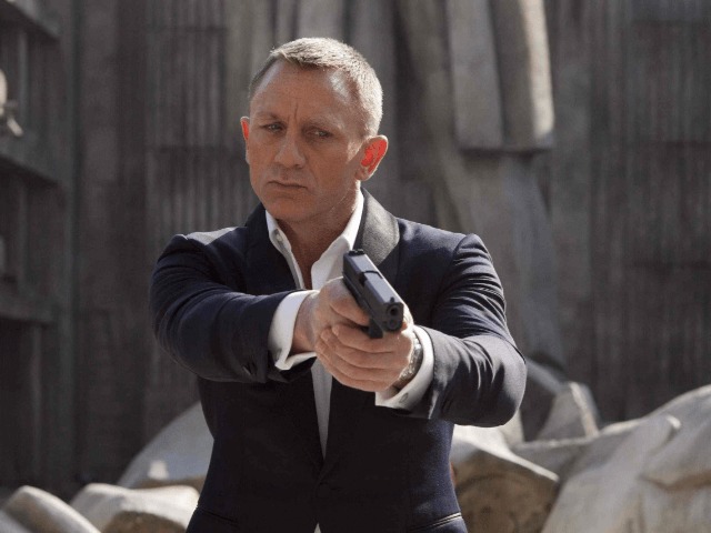 Старые и новые приключения Бонда в финальном трейлере "Не время умирать" 