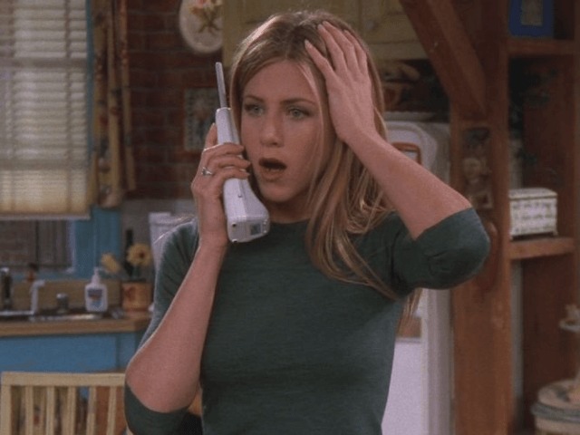 Разочарованы 2020-м? Создана горячая линия для тех, кто хочет прокричаться в трубку