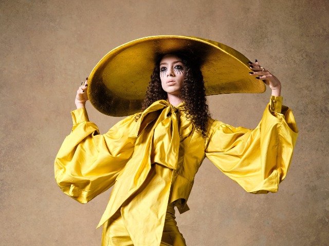 Неделя моды в Лондоне: 15 самых зрелищных подиумных образов 