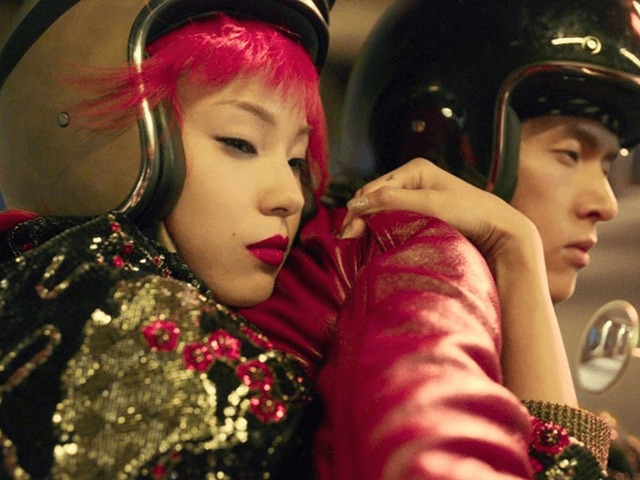 Смотрите: Saint Laurent выпустили мини-фильм о Шанхае режиссера Вонга Карвая