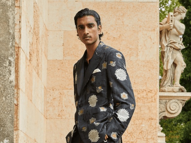 Отчаянные романтики: коллекция Вrioni весна-лето 2022