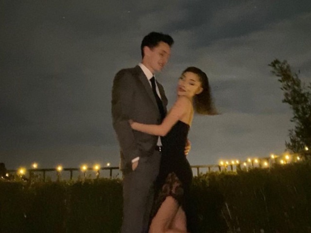 Ариана Гранде опубликовала фотографию со своим супругом