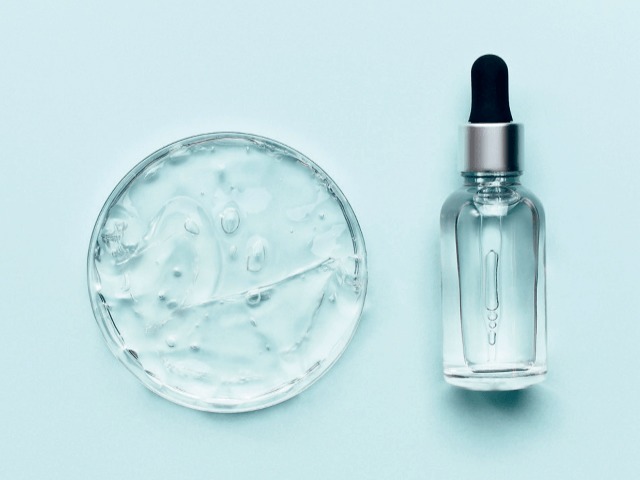 Революционная новинка для лица — бакучиол. Как правильно его использовать?