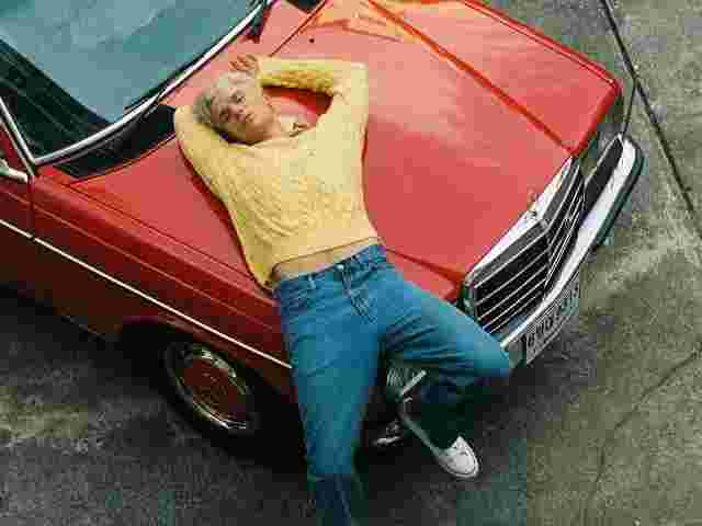 Олівер Бруннум: травнева digital-обкладинка L’Officiel Hommes 