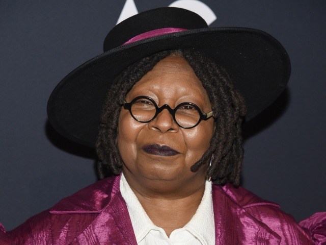 Вупи Голдберг раскритиковали за утверждение, что "холокост не связан с расизмом"