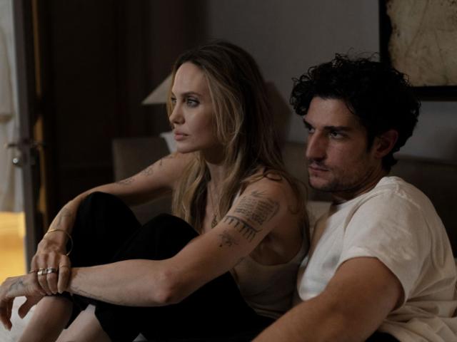 Що потрібно знати про фільм «Кутюр» з Анджеліною Джолі