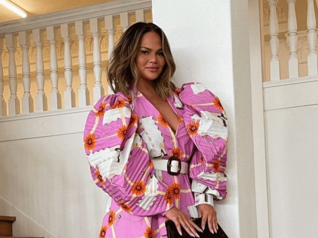 Крисси Тейген удалила свой аккаунт в Twitter. Все из-за хейтеров