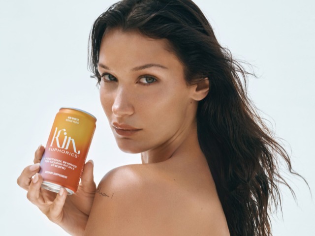 Белла Хадид рассказала о борьбе с алкогольной зависимостью