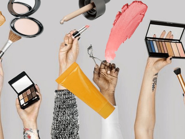 В Киеве из пластиковых упаковок от косметики сделают люки