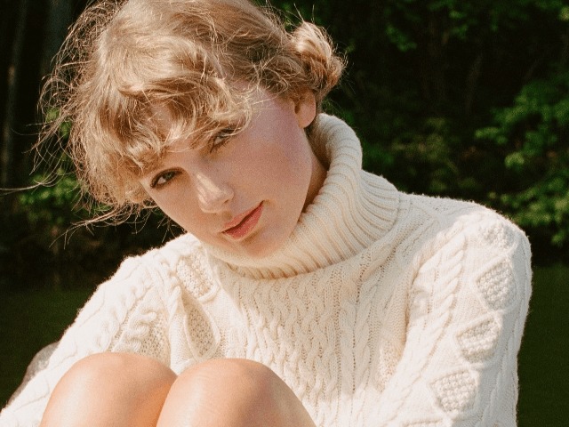 Тейлор Свифт побила рекорд Уитни Хьюстон по первенству в чарте Billboard 200