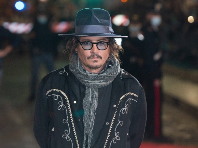 Джонні Депп зареєструвався в TikTok і присвятив перше відео своїм фанатам