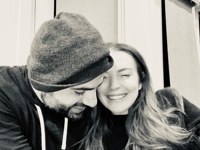 Это официально: Линдси Лохан помолвлена с финансистом Бадером Шаммасом