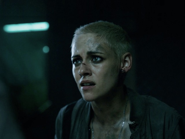 Кристен Стюарт и Венсан Кассель противостоят монстрам в трейлере хоррора "Под водой"