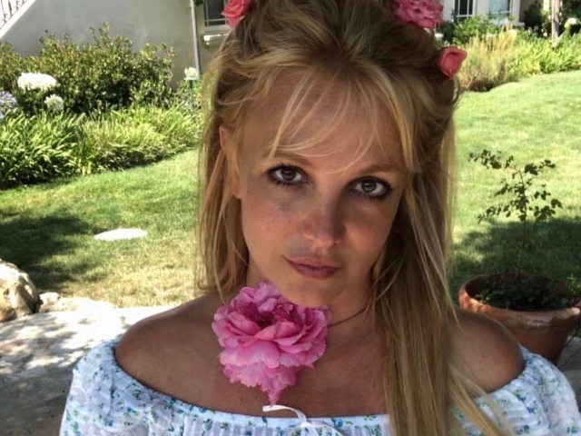 Стало известно, сколько Бритни Спирс заработает за свои мемуары