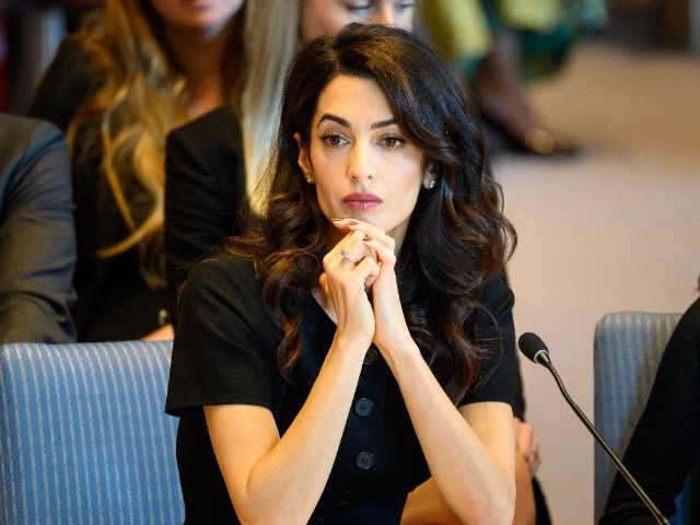 Амаль Клуні надасть юридичну підтримку жертвам воєнних злочинів в Україні