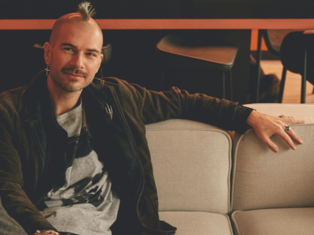 Гардероб Сергея Вовка