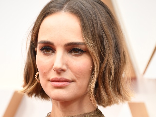 Наталі Портман закликала підтримати Україну