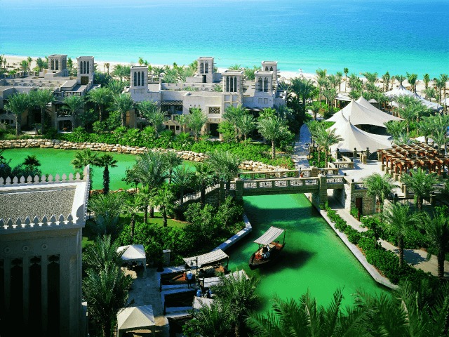 Jumeirah Hotels & Resorts запустили онлайн-инициативу, чтобы скрасить режим самоизоляции