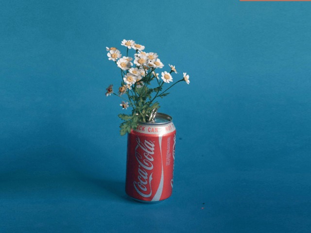 Компания Coca-Cola перешла на использование переработанного пластика