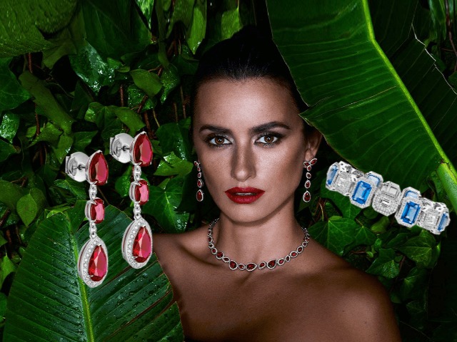Украшения со смыслом: Пенелопа Крус создала ювелирную коллекцию для Swarovski 
