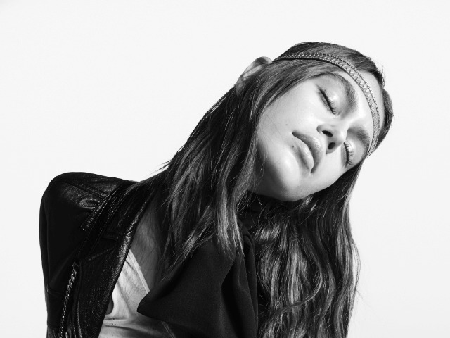 Кайя Гербер снялась в рекламной кампании Saint Laurent