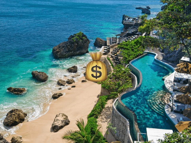 На Бали вводят налог для туристов, чтобы сберечь экологию острова